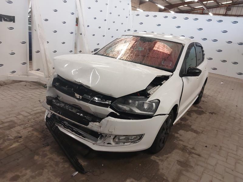 2014 VW Polo 6R front-end crash damage